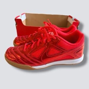 New! Nike Gato LV8 in the "Light Crimson" (Size 9) (no box lid)